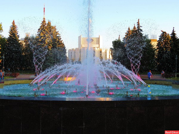 Устроиство фонтана от 20 000 руб шт.